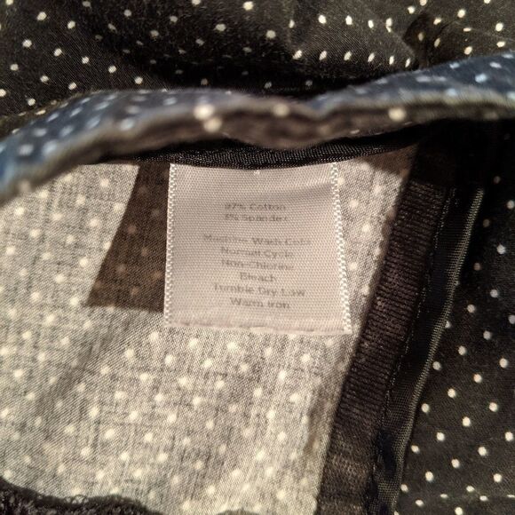 Talbot's Navy white polka dot petite Capri size 4 - Picture 2 of 4